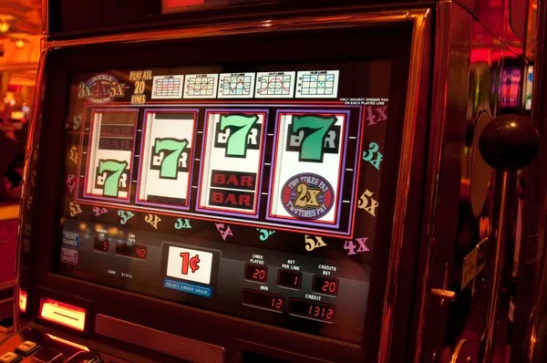 Evolution Gaming live blackjack table with real croupier and multi-camera view on mayora4d login